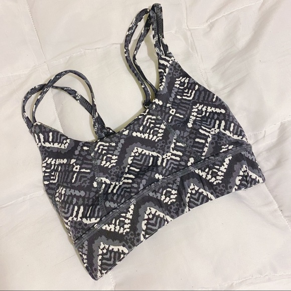 Maaji Blue Patterned Front Pocket Sport Bra - Picture 3 of 4